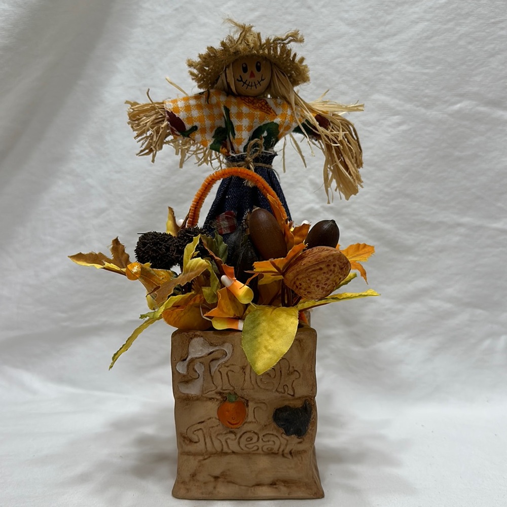 Scarecrow decoration